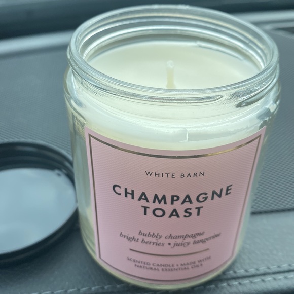 CHAMPAGNE TOAST CANDLE - Picture 5 of 6